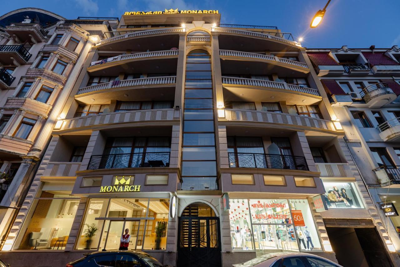 Hotel Monarch Batumi Esterno foto